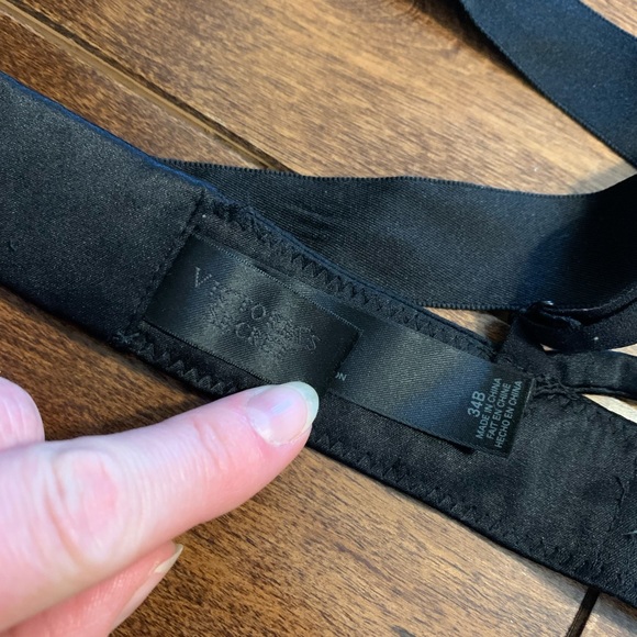 NWOT - VS Designer Collection Unlined Bra - Picture 5 of 9